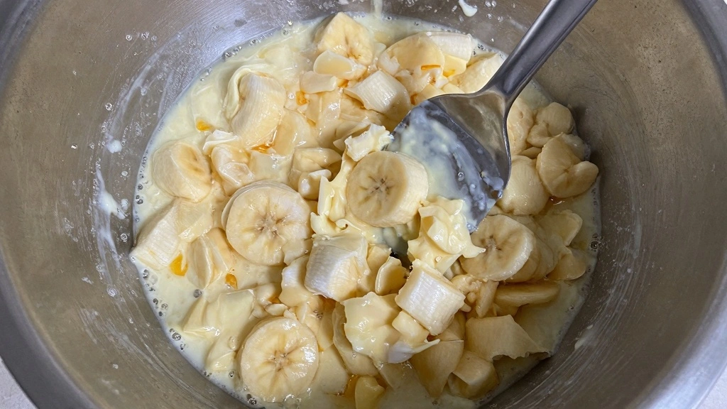 Starbucks Banana Bread Recipe (Copycat): Make the Café Favorite at Home - Step 6: Combine Wet Ingredients